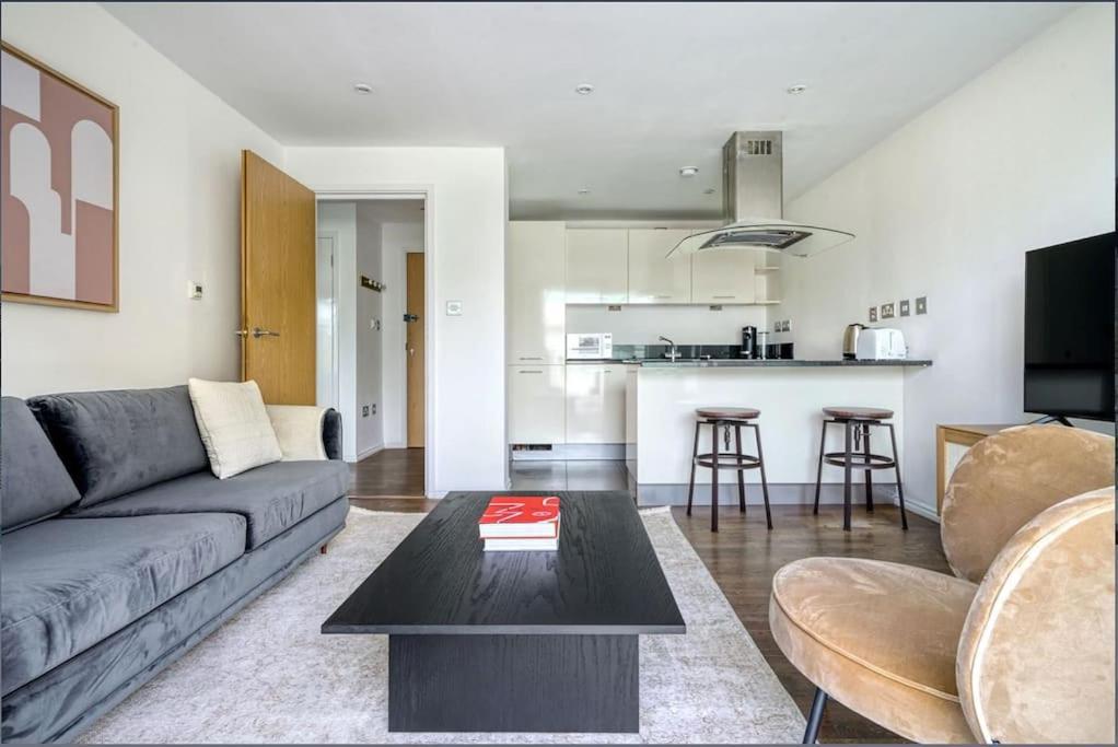 Cosy Spot In Waterloo London